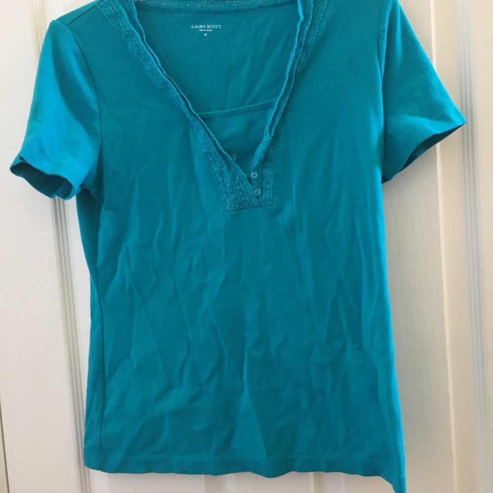 FINAL MARKDOWN Ladies Laura Scott tee medium